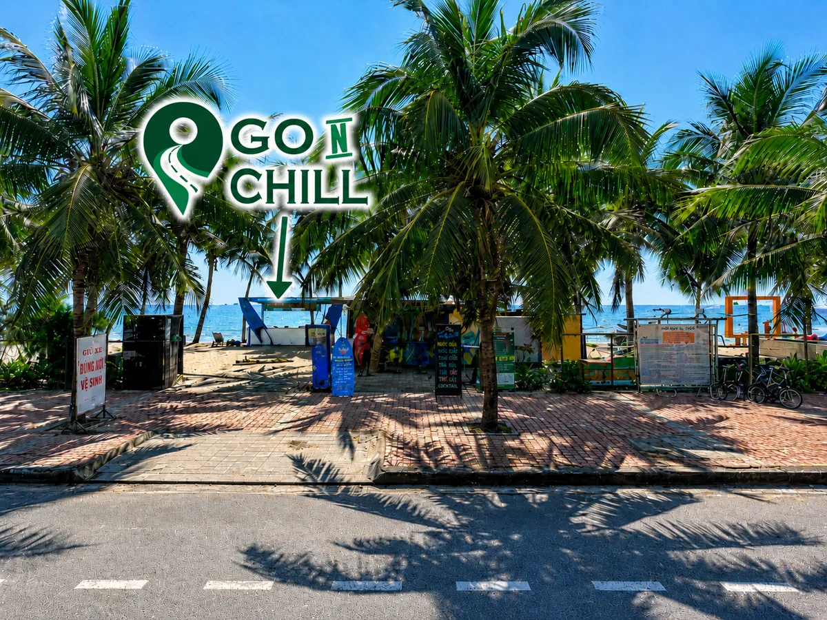 Vị trí Quầy Go N Chill tại bãi Mân Thái — mũi tên chỉ quầy